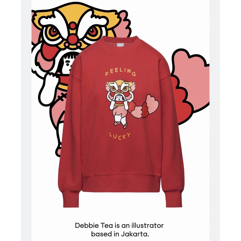 NEW Tna Aritzia S Cozy Fleece Boyfriend Feeling Lucky Sweatshirt Lunar New Year - Picture 2 of 12
